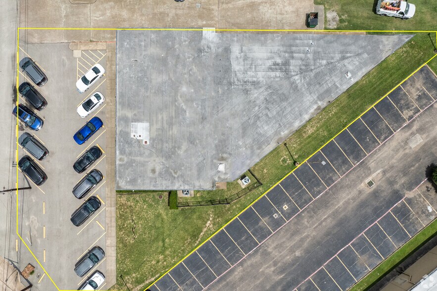 More Photos Of 3033 Bayshore Blvd, Pasadena Medical For Lease