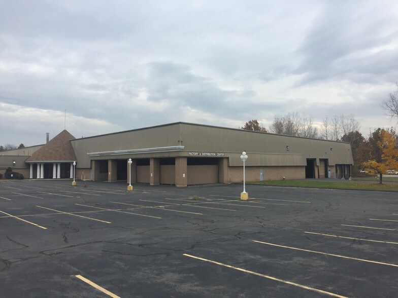 More Photos Of 250 South Rd, Enfield Manufacturing For Lease