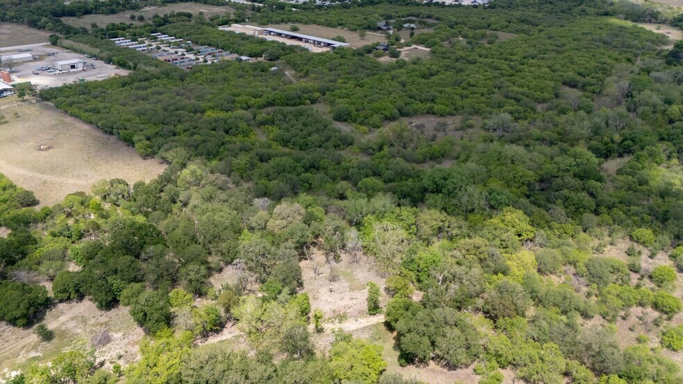 More Photos Of 1911 Wald Rd, New Braunfels Manufactured Housing Mobile Home Park For Sale
