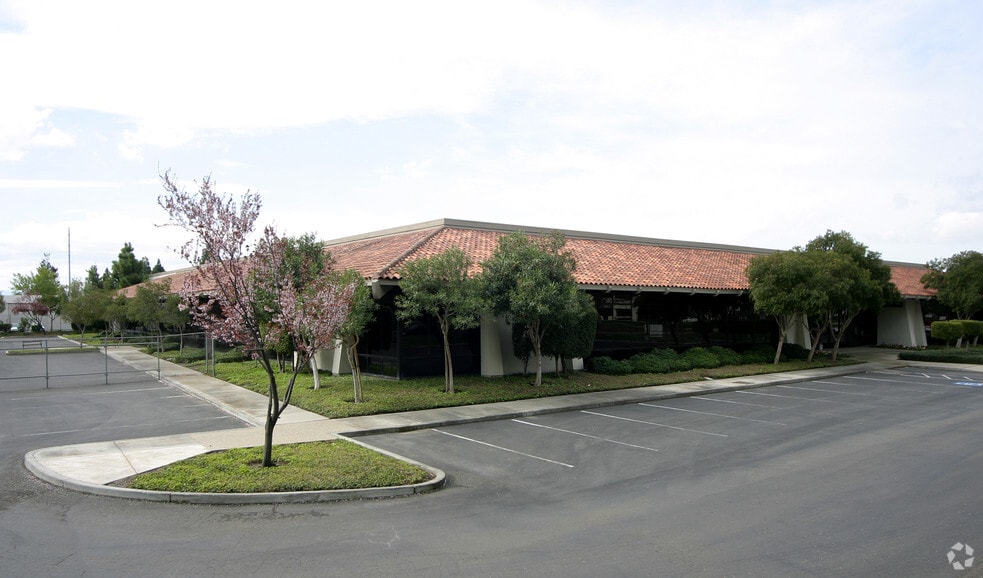 Primary Photo Of 44193 S Grimmer Blvd, Fremont Light Manufacturing For Lease