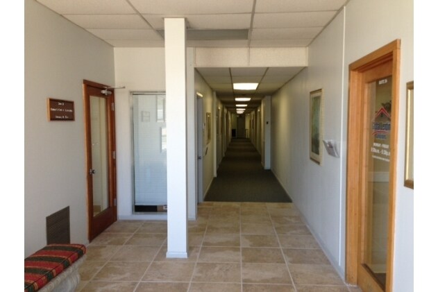More Photos Of 951 W Pipeline Rd, Hurst Office For Lease