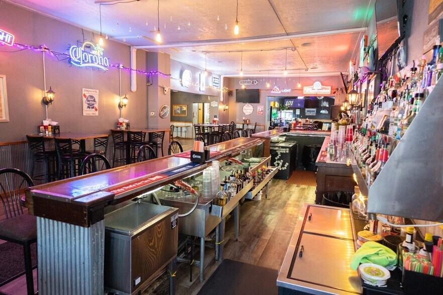 More Photos Of 103 W Main St, Hardwick Restaurant For Sale