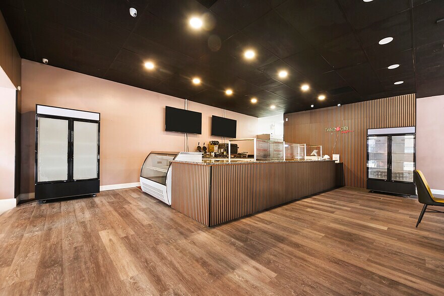 More Photos Of 400-416 Smithfield St, Pittsburgh Parking Garage For Lease
