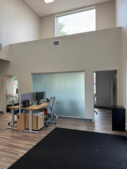 More Photos Of 6404 Old Winter Garden Rd, Orlando Medical For Sale