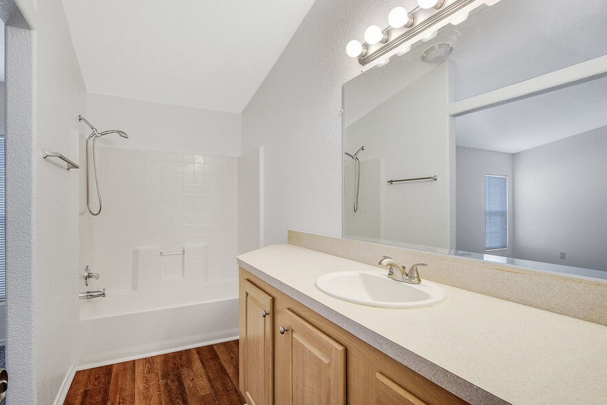 More Photos Of 15348 Running Deer Trl, Poway Manufactured Housing Mobile Home Park For Sale