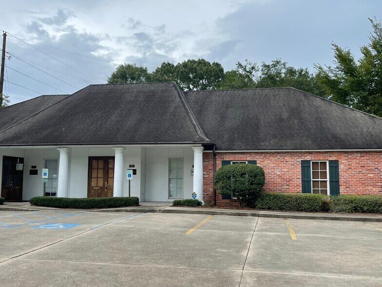 More Photos Of 9456 Jefferson Hwy, Baton Rouge Medical For Lease