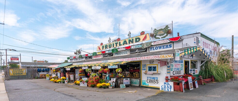 Primary Photo Of 106 Eastern Blvd, Essex General Retail For Sale