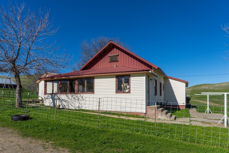 More Photos Of McAuliffe Rd, Igo Land For Sale