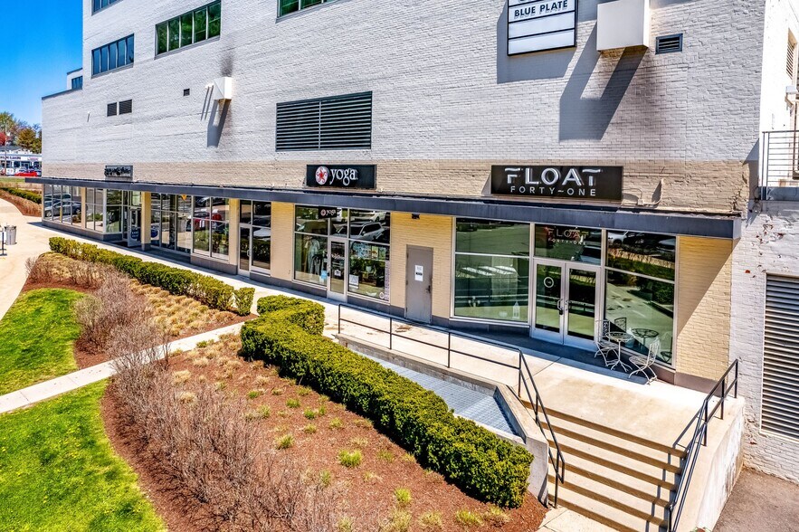 More Photos Of 333 N Main St, West Hartford Unknown For Lease