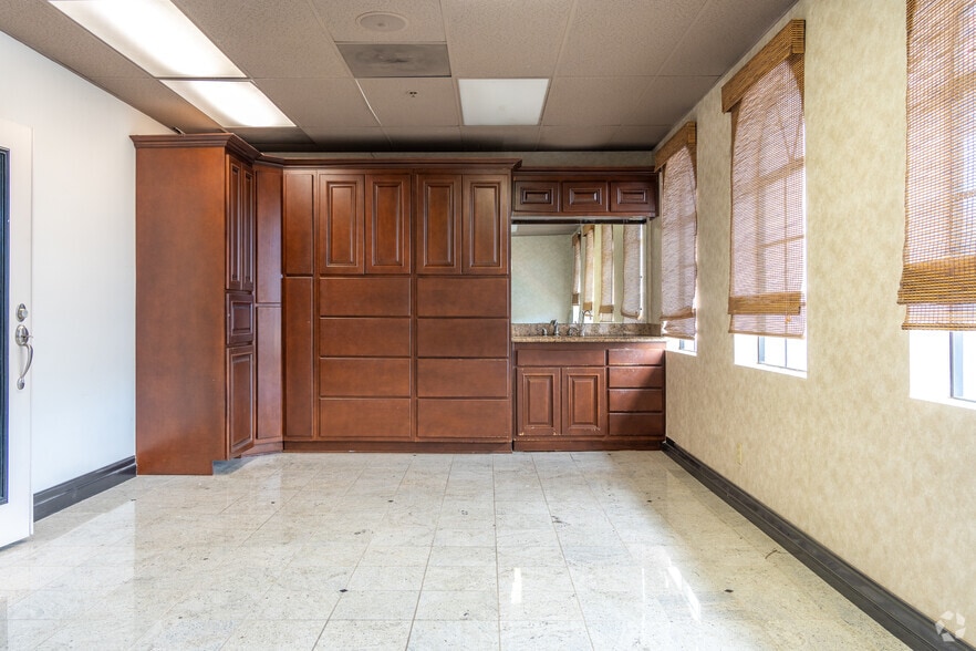 More Photos Of 1113 Alta Ave, Upland Medical For Lease