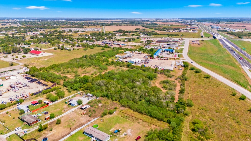 More Photos Of 2904 US Highway 59 Hwy, Victoria Land For Sale