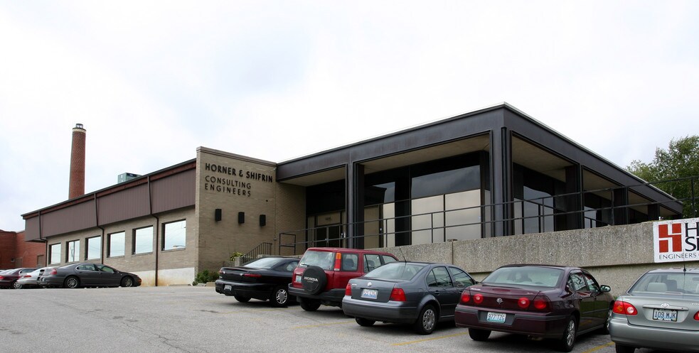 More Photos Of 5200-5240 Oakland Ave, Saint Louis Flex For Lease