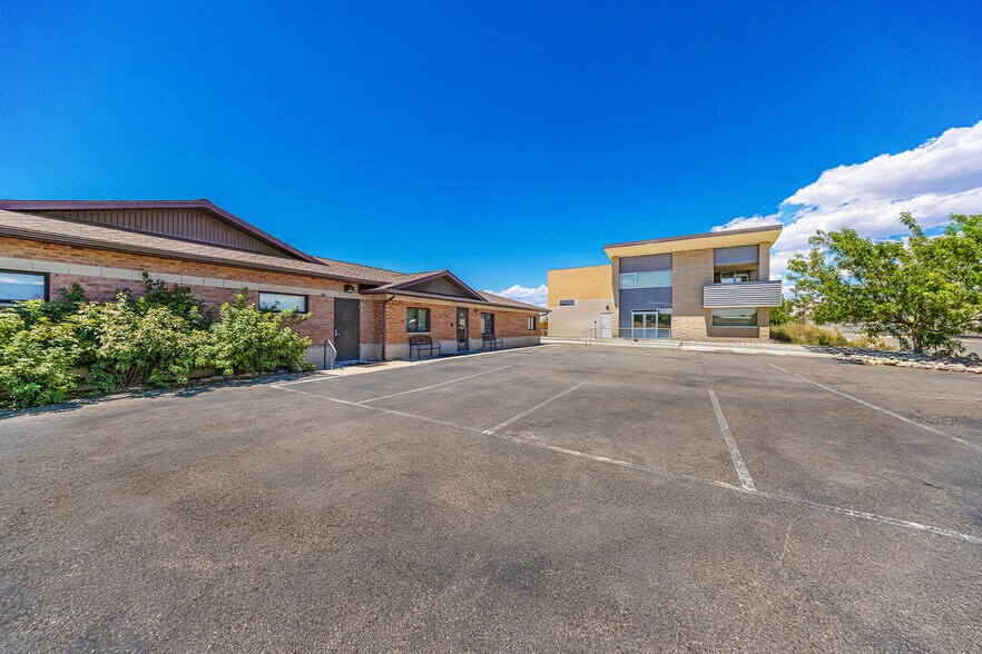 More Photos Of 389 Roberts Ct, Grand Junction Service For Sale