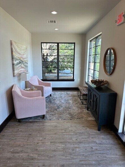 More Photos Of 2216 NW 164th, Edmond Office For Sale