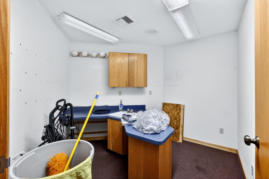 More Photos Of 950 W Ironwood Dr, Coeur d'Alene Medical For Sale