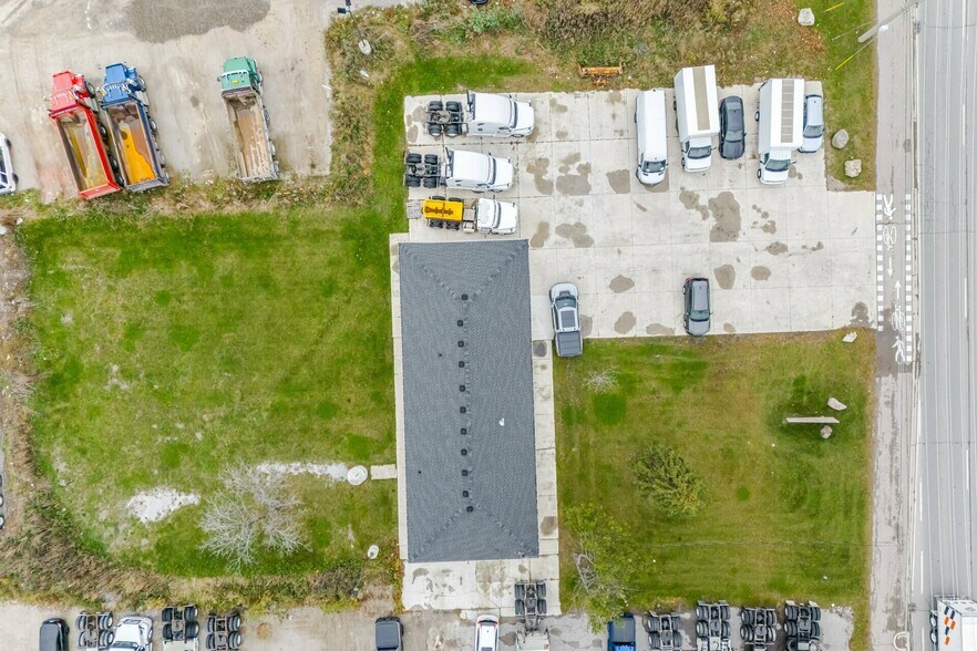 More Photos Of 140-160 Derry Rd E, Mississauga Office For Sale