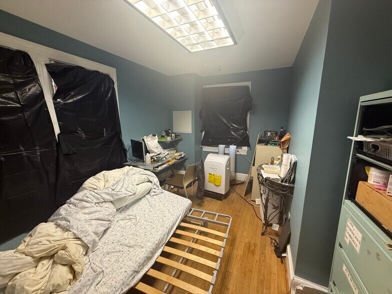 More Photos Of 5309 Kenilworth Ave, Riverdale Office For Sale