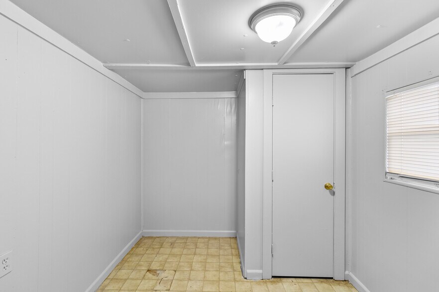 More Photos Of 31 Jackson Rd, Huntsville Apartments For Sale