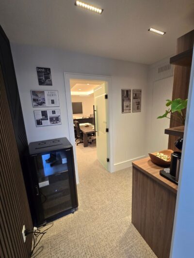 More Photos Of 1605 Sedlescomb Dr, Mississauga Manufacturing For Sale