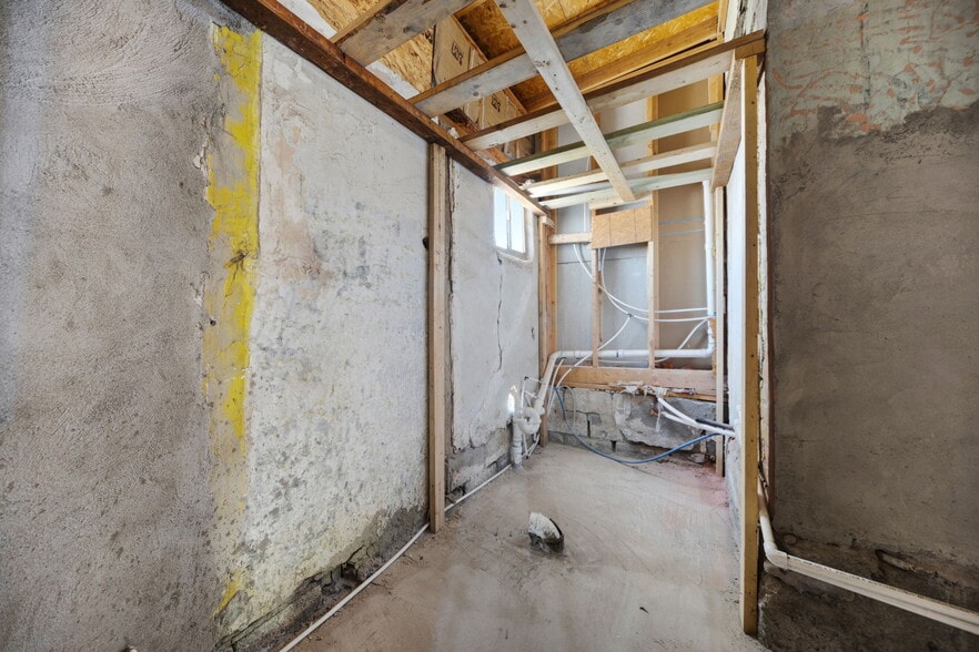 More Photos Of 211 S Piedras, El Paso Loft Creative Space For Sale