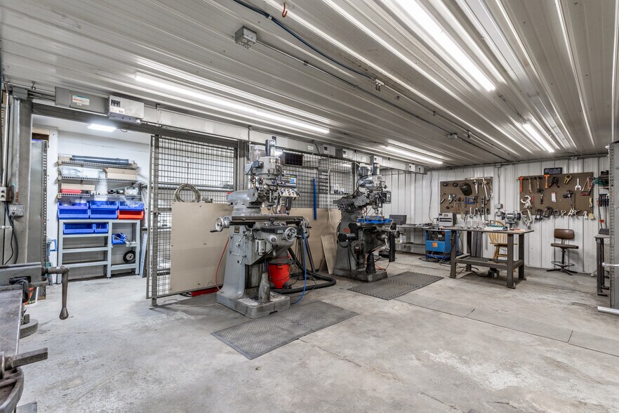 More Photos Of 204 Washington st, Frankton Industrial For Sale