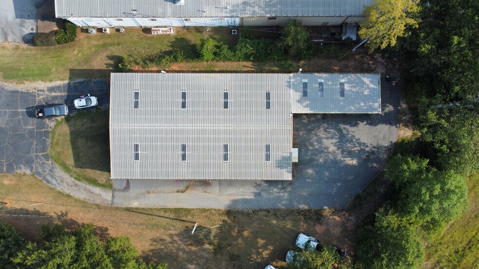 More Photos Of 2260 Powdersville Rd, Easley Warehouse For Lease