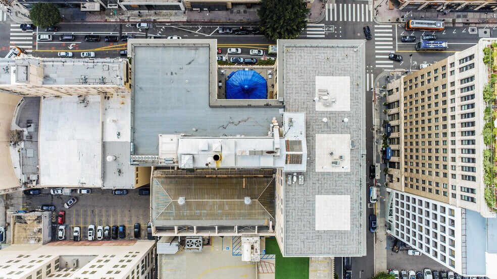 More Photos Of 431 W 7th St, Los Angeles Hotel For Lease