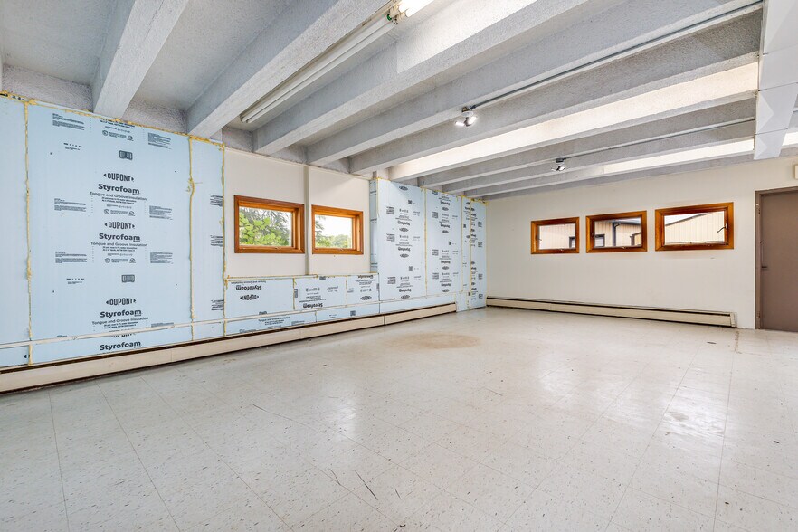 More Photos Of 410 N Union St, Dodgeville Office For Sale