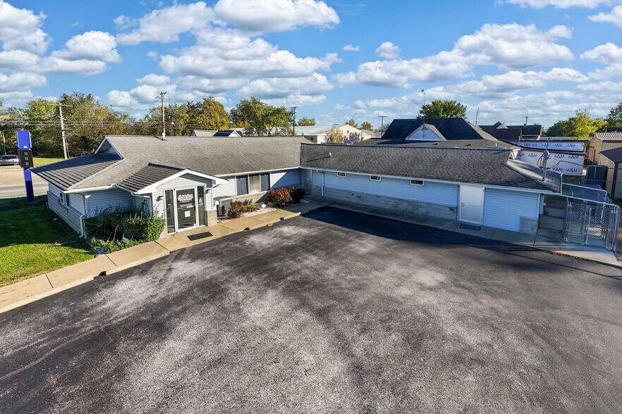 More Photos Of 602 S Court St, Marion Office For Sale