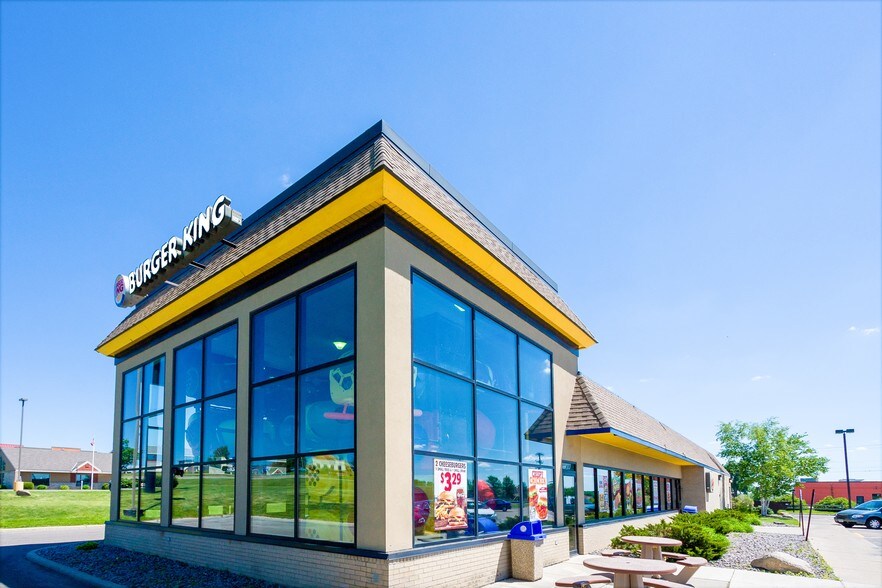More Photos Of 528 Western Ave, Fergus Falls Fast Food For Lease