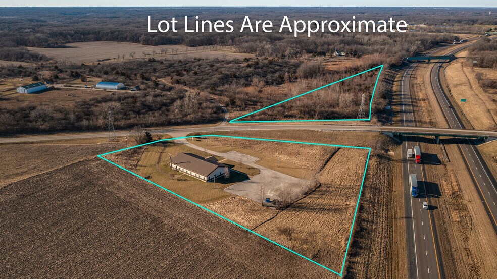 More Photos Of 20586 Old Route 66 Hwy, Staunton Office For Sale