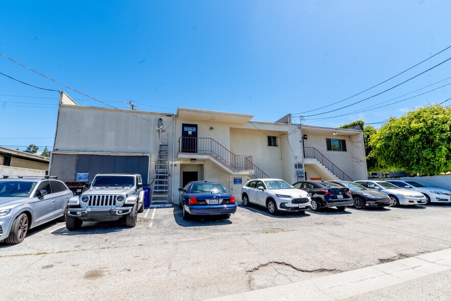 More Photos Of 12035 Jefferson Blvd, Culver City Office For Sale