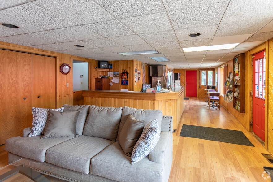 More Photos Of 9966 N State Road 27, Hayward Hotel For Sale