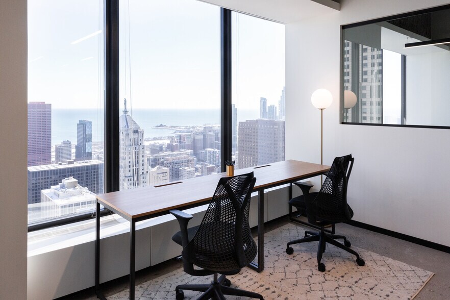 More Photos Of 233 S Wacker Dr, Chicago Coworking Space