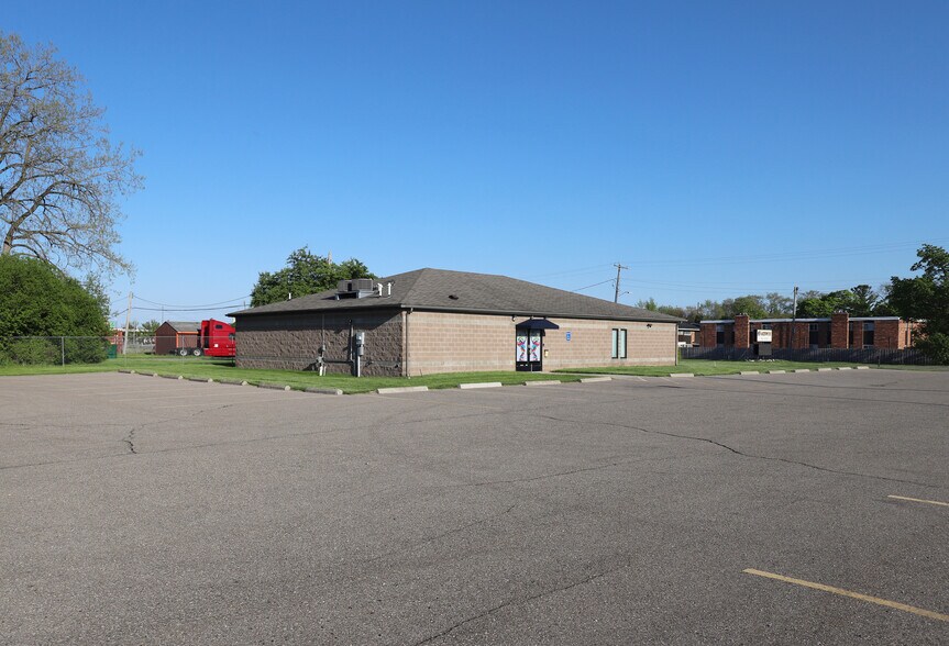 More Photos Of 3525 E Court St, Flint Health Club For Sale