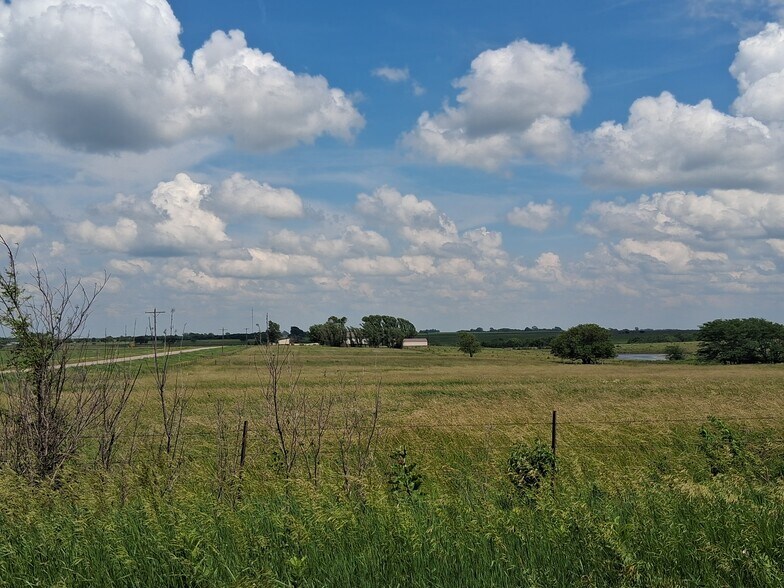 More Photos Of 6841 E US Highway 56, Overbrook Land For Sale