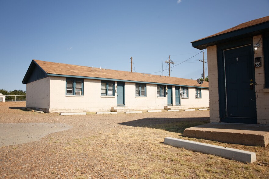 More Photos Of 607 W Wilson St, Borger Apartments For Sale