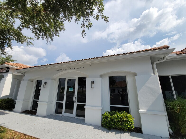 More Photos Of 9405 Cypress Lake Dr, Fort Myers Medical For Lease