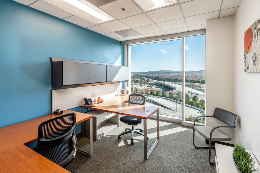 More Photos Of 100 Spectrum Center Dr, Irvine Coworking Space