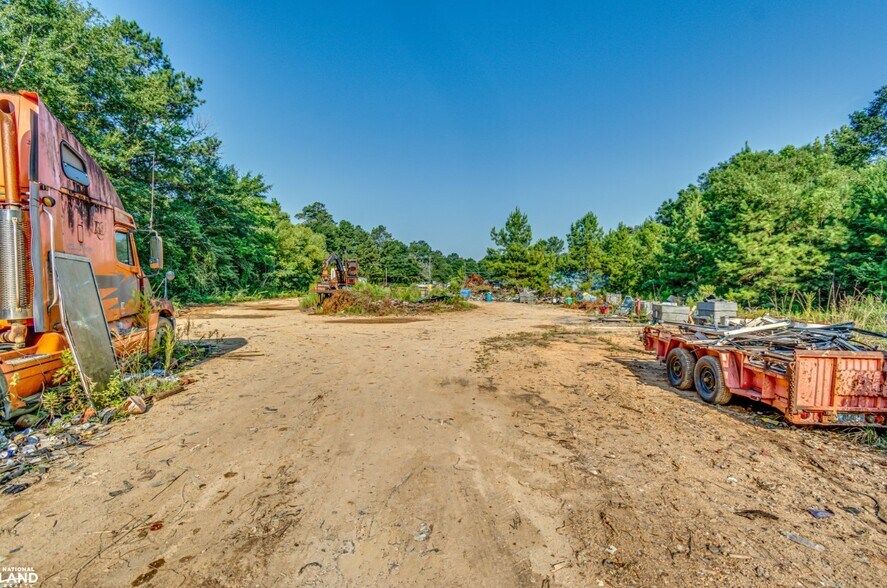 More Photos Of 3357 Ellisville Blvd, Laurel Land For Sale