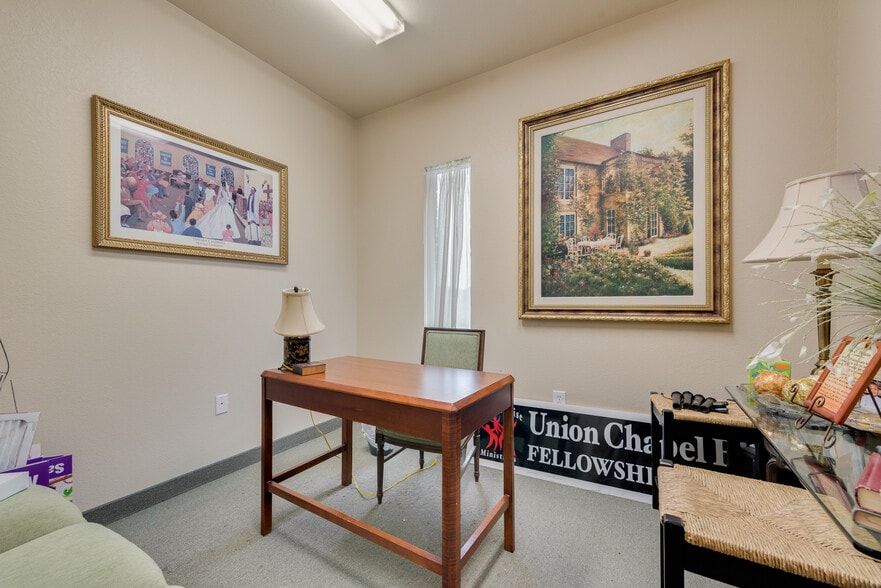 More Photos Of 108 N Chattey Rd, DeSoto Religious Facility For Sale