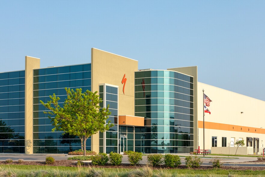 More Photos Of 1475 S 5070 W, Salt Lake City Warehouse For Lease