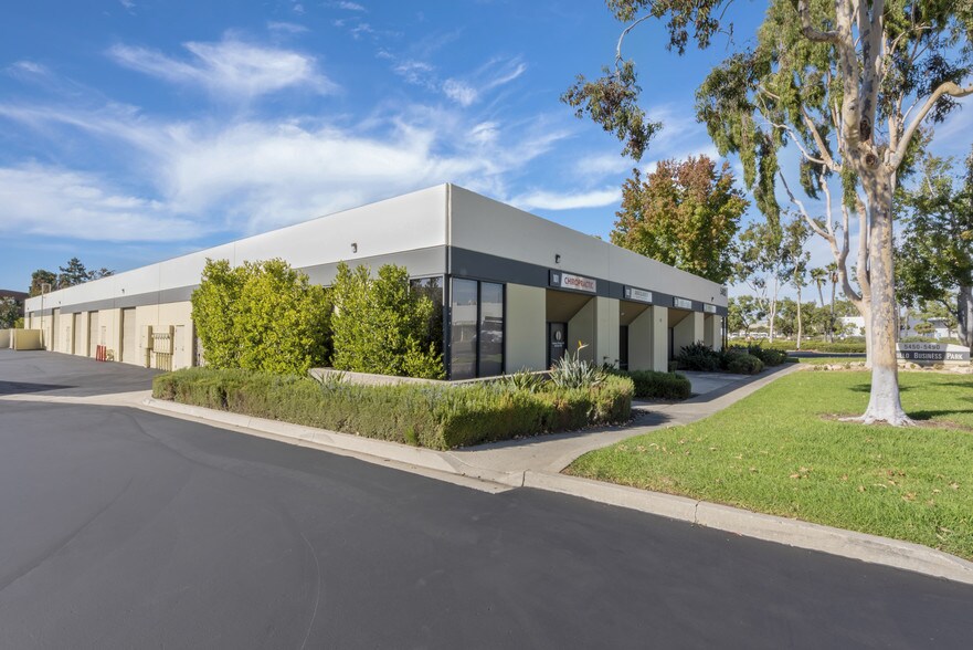 More Photos Of 5482 Complex St, San Diego Light Distribution For Lease