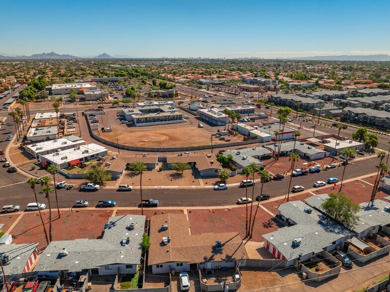 More Photos Of 7019 N 76th Ave, Glendale Apartments For Sale