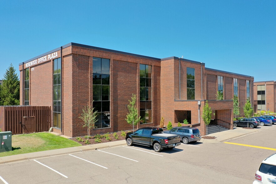 More Photos Of 1711 W County Road B, Roseville Office For Lease