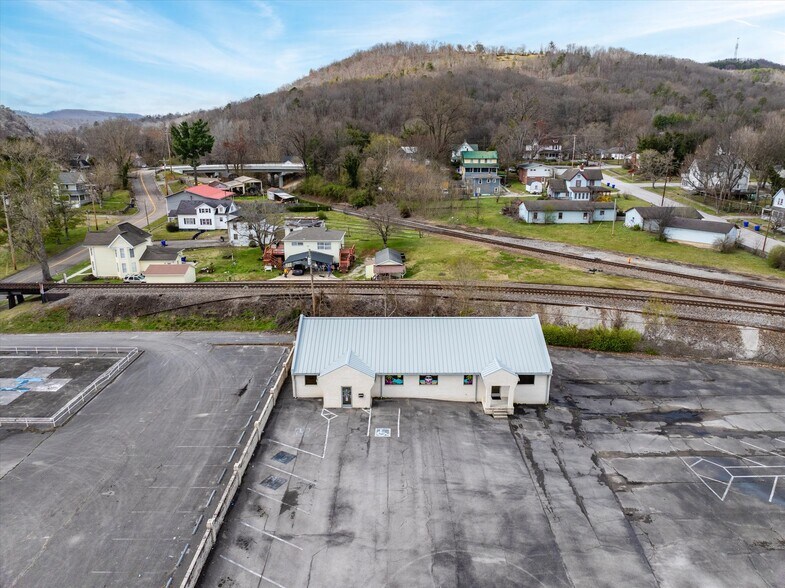 More Photos Of , Harriman Office For Sale