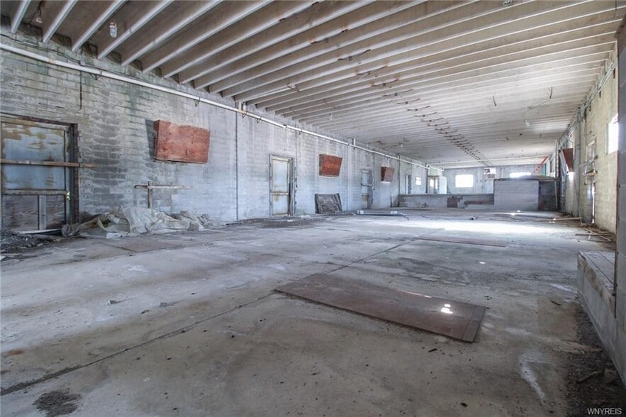 More Photos Of 2231 Youngstown Wilson rd, Ransomville Flex For Sale