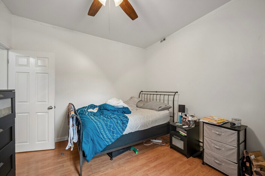 More Photos Of 2-8 S 46th St, Philadelphia Apartments For Sale