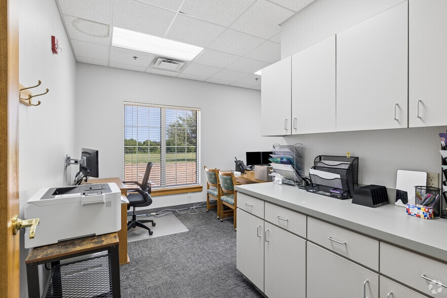 More Photos Of 4920 SW Lee Blvd, Lawton Medical For Lease