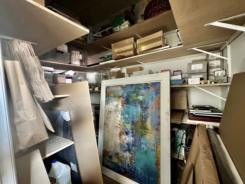 More Photos Of 202 Sound Beach Ave, Old Greenwich General Retail For Lease